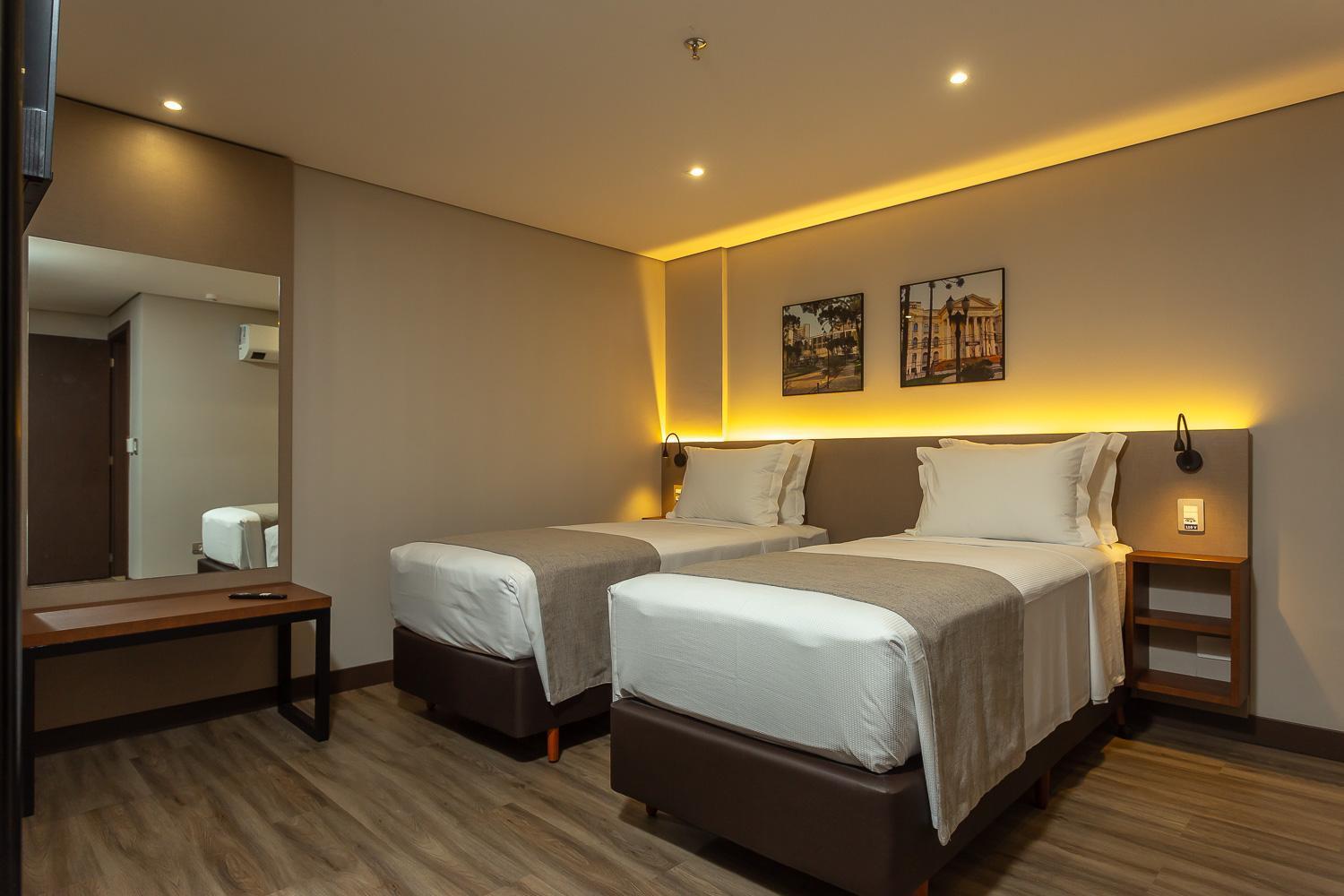 Hotel Roochelle Convention By Nobile Curitiba Dış mekan fotoğraf